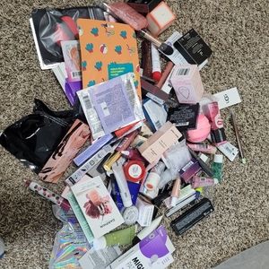 Lot of 10 new mystery skin care and makeup samples